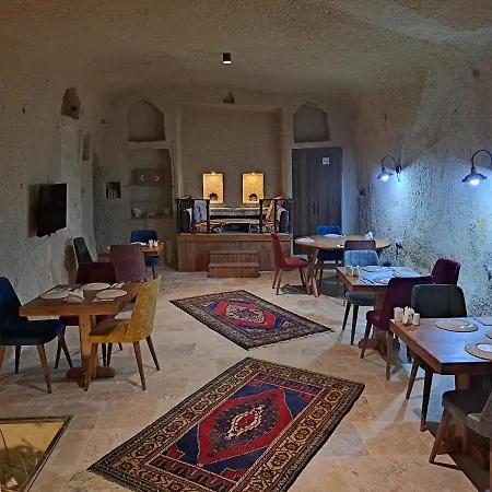Hotel Feris Cave