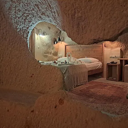 Feris Cave Hotel